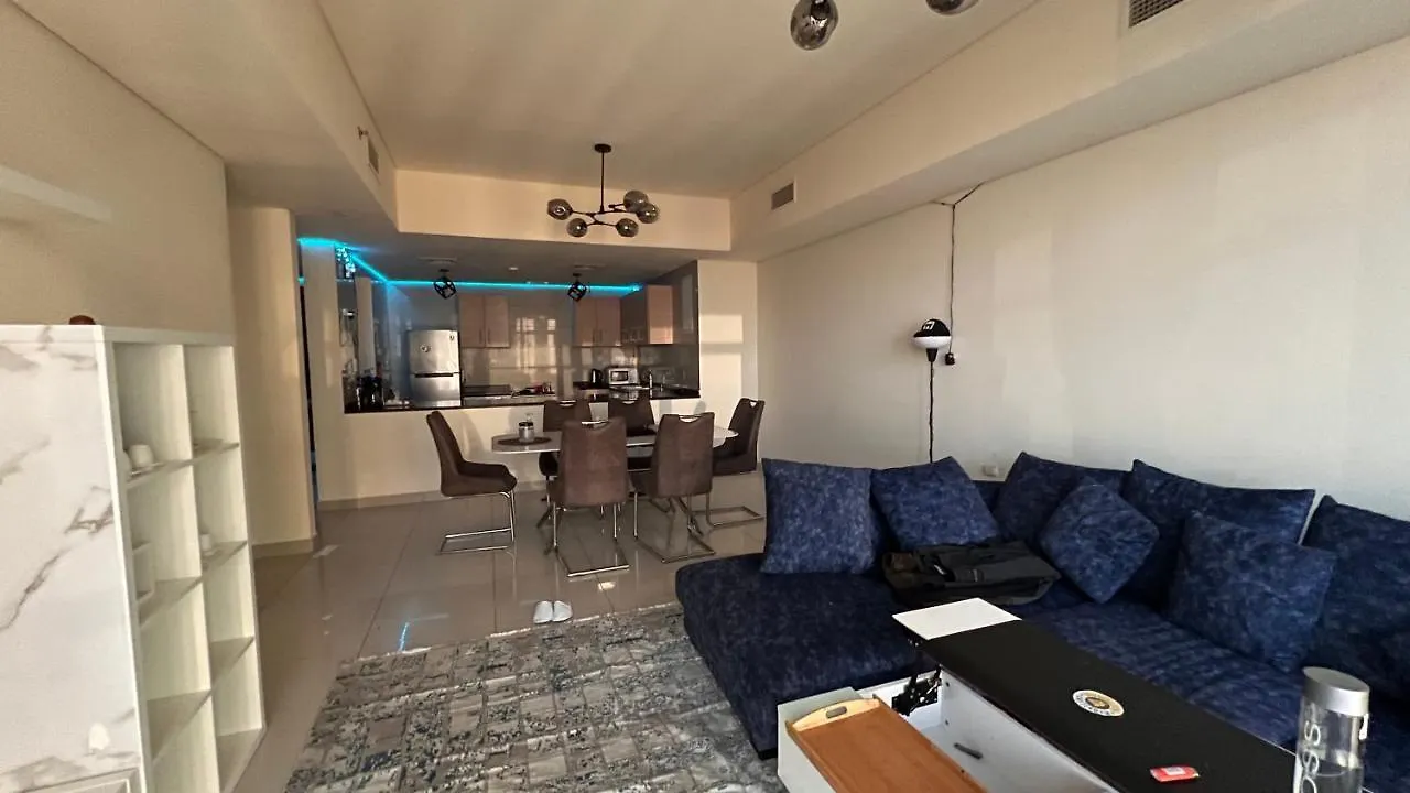 아파트 Prestigeo Guest House 아부다비